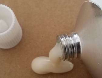 硅胶胶水的特性与应用